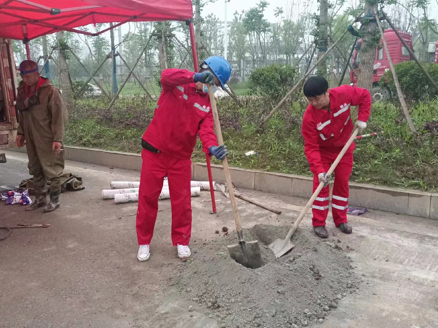 互助管道疏通哪家好】及时进行市政管道清淤